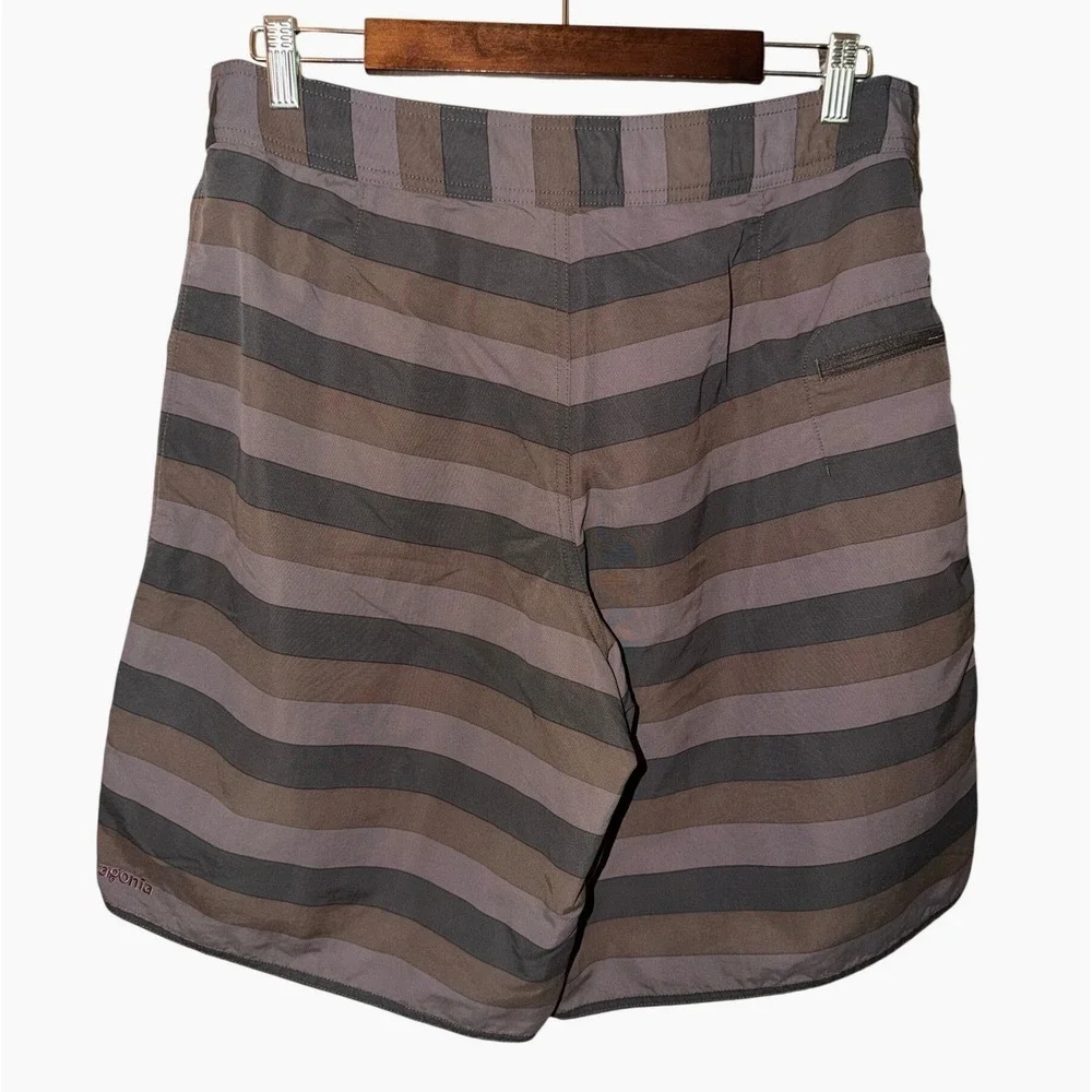 Patagonia Board Shorts Mens 34 Black Grey Striped Swim Trunks Surf Zipper Pocket